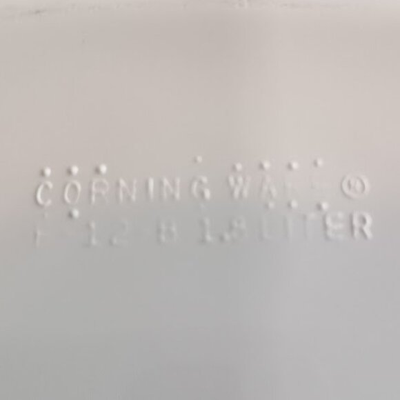 Two Corning ware French White Casserole Ovenware Dishes, F-6-B & F 12B - No lids - Picture 5 of 10